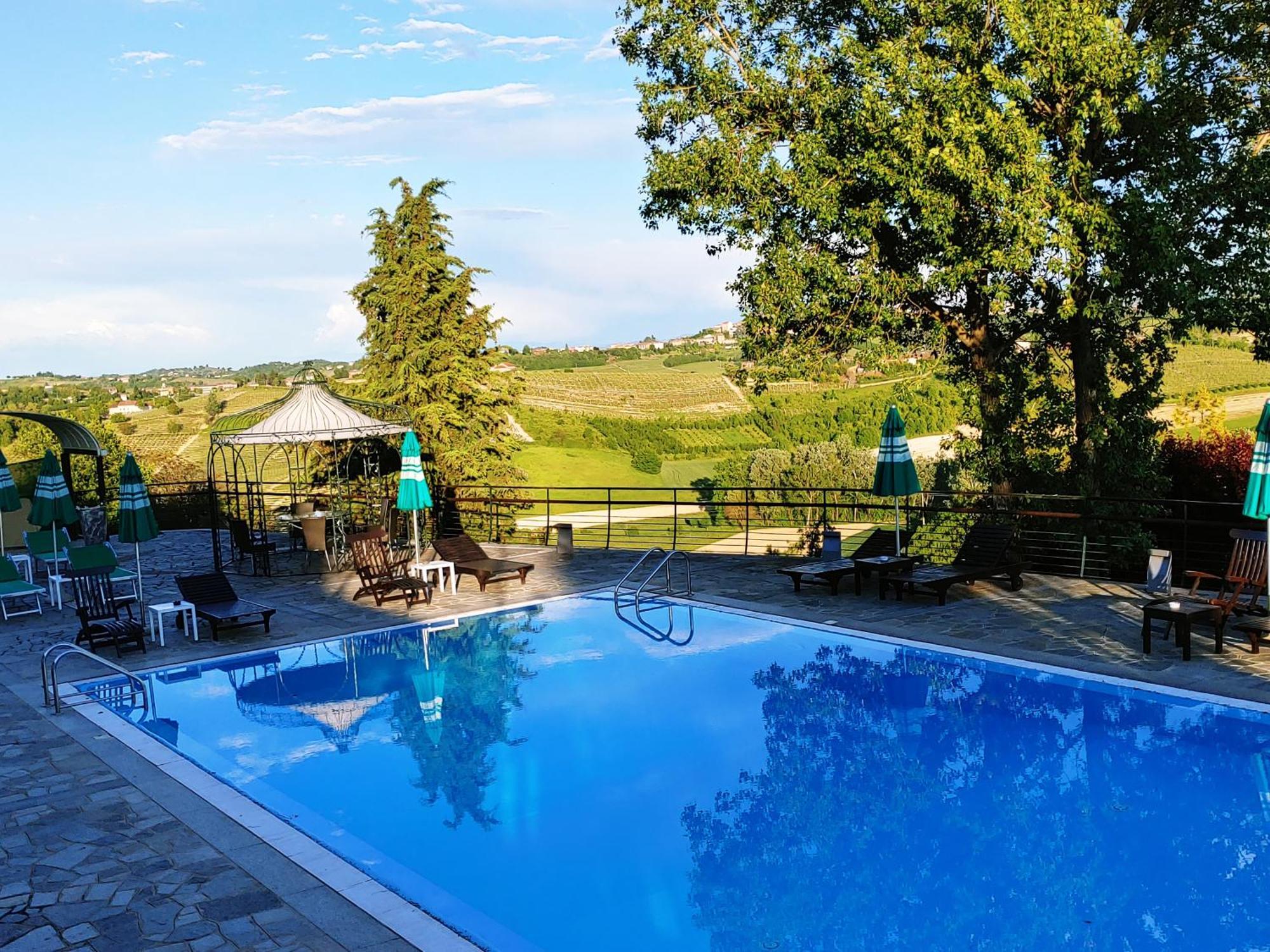 Locanda Del Boscogrande Montegrosso d'Asti ภายนอก รูปภาพ