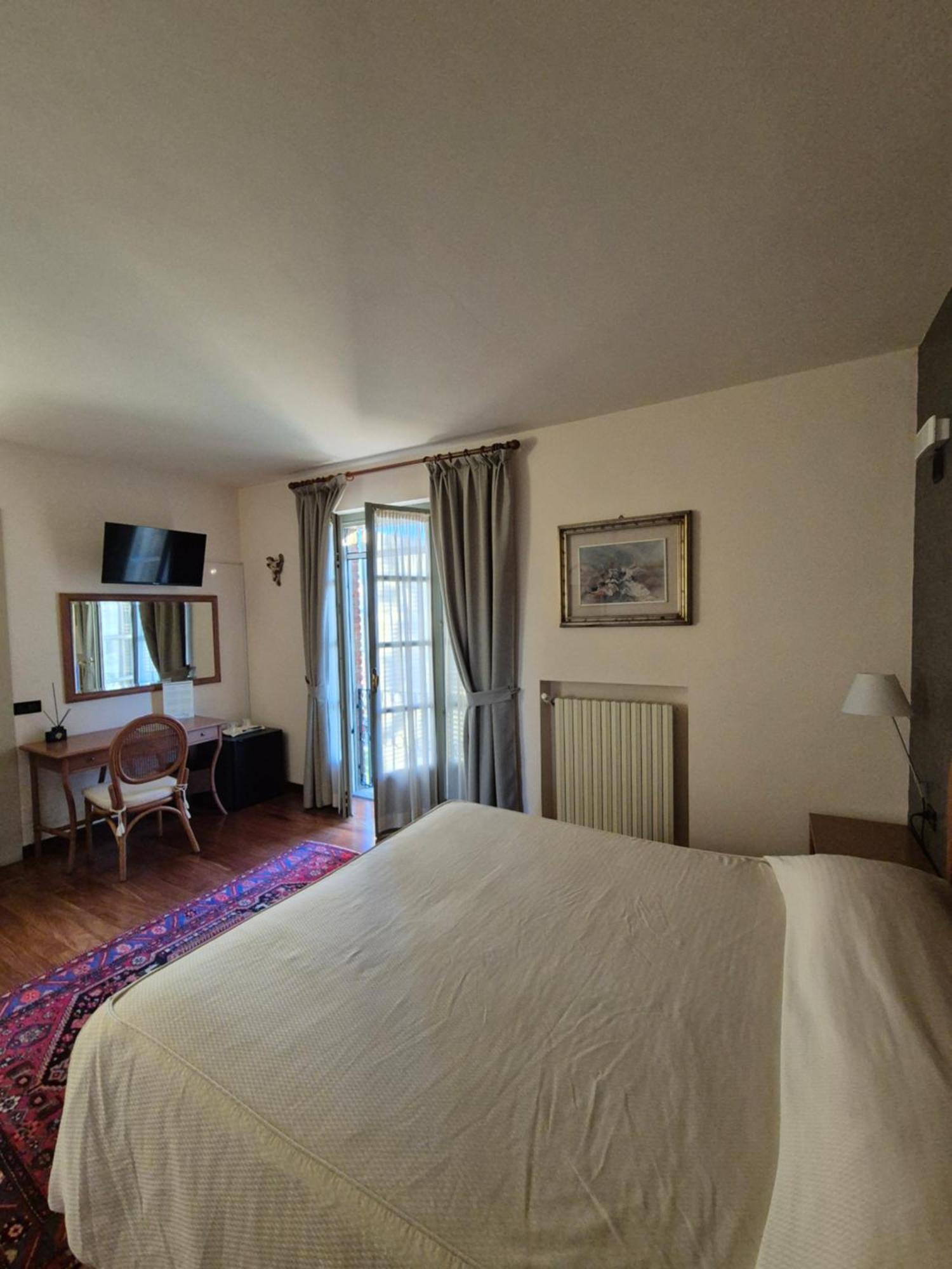 Locanda Del Boscogrande Montegrosso d'Asti ภายนอก รูปภาพ