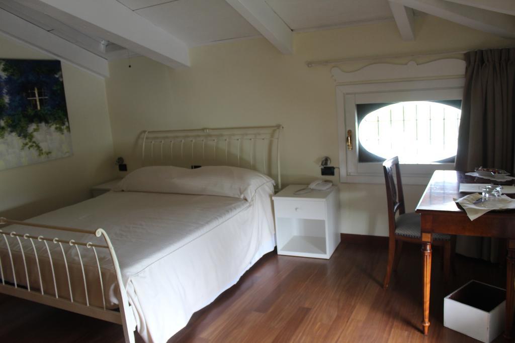 Locanda Del Boscogrande Montegrosso d'Asti ภายนอก รูปภาพ