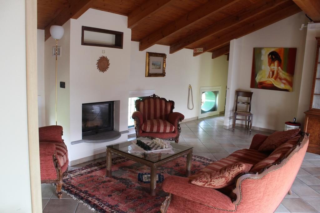 Locanda Del Boscogrande Montegrosso d'Asti ภายนอก รูปภาพ