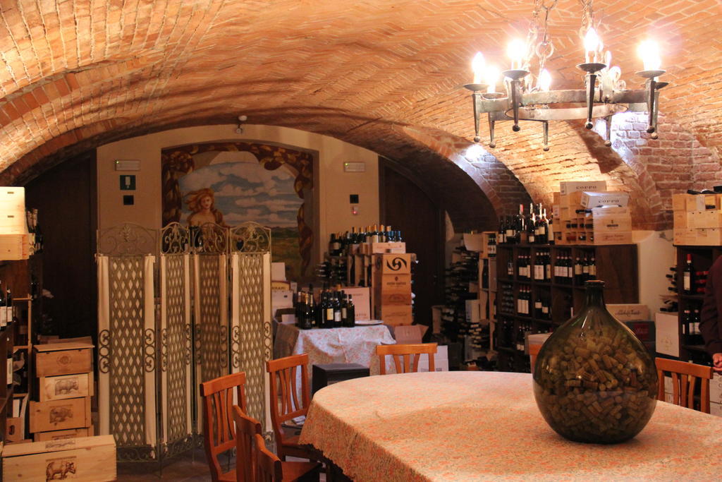 Locanda Del Boscogrande Montegrosso d'Asti ภายนอก รูปภาพ