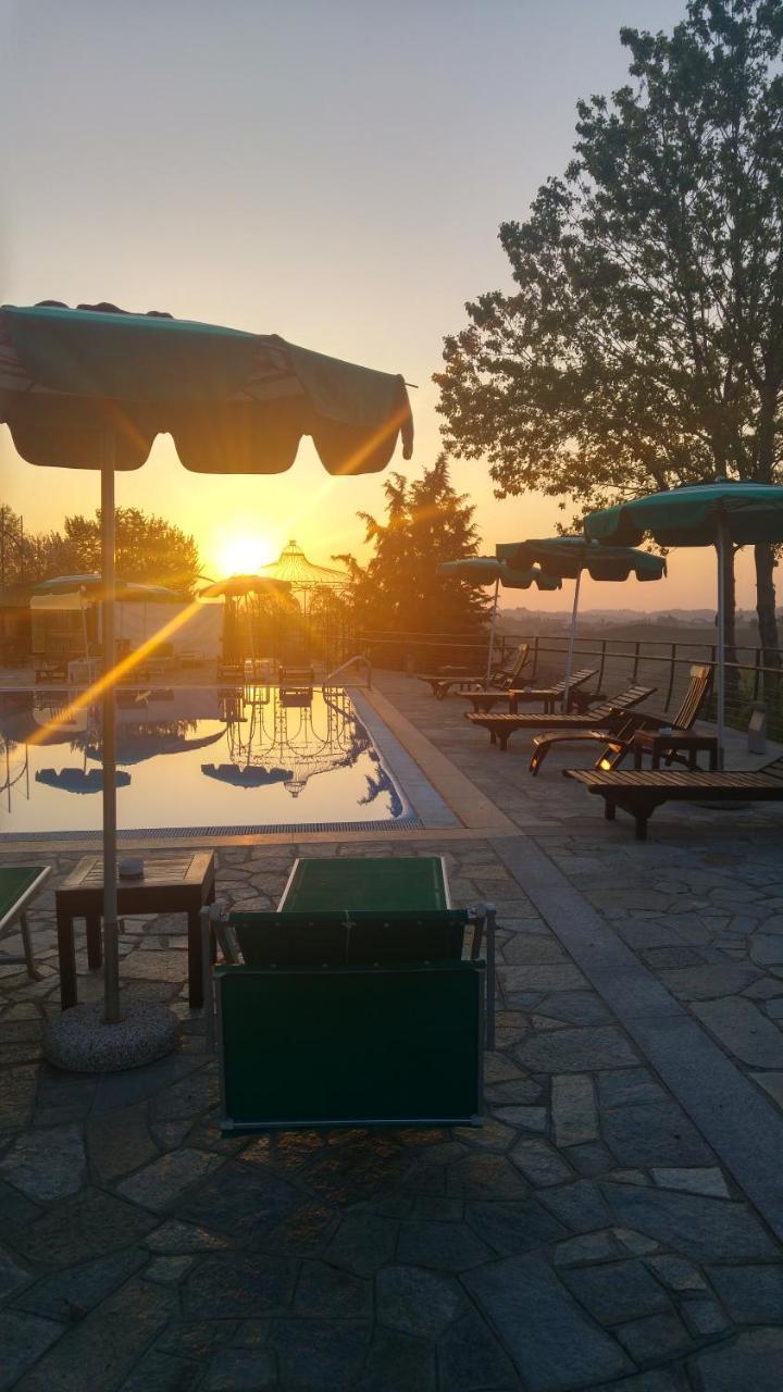 Locanda Del Boscogrande Montegrosso d'Asti ภายนอก รูปภาพ